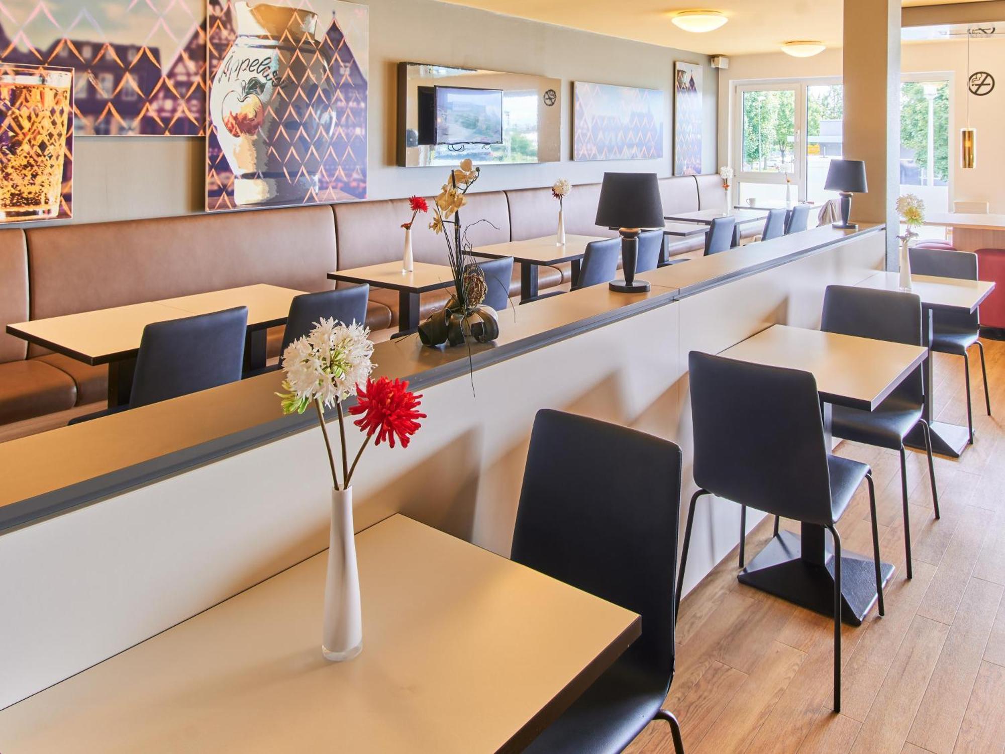 B&B Hotel Frankfurt-Nord Франкфурт на Майн Екстериор снимка