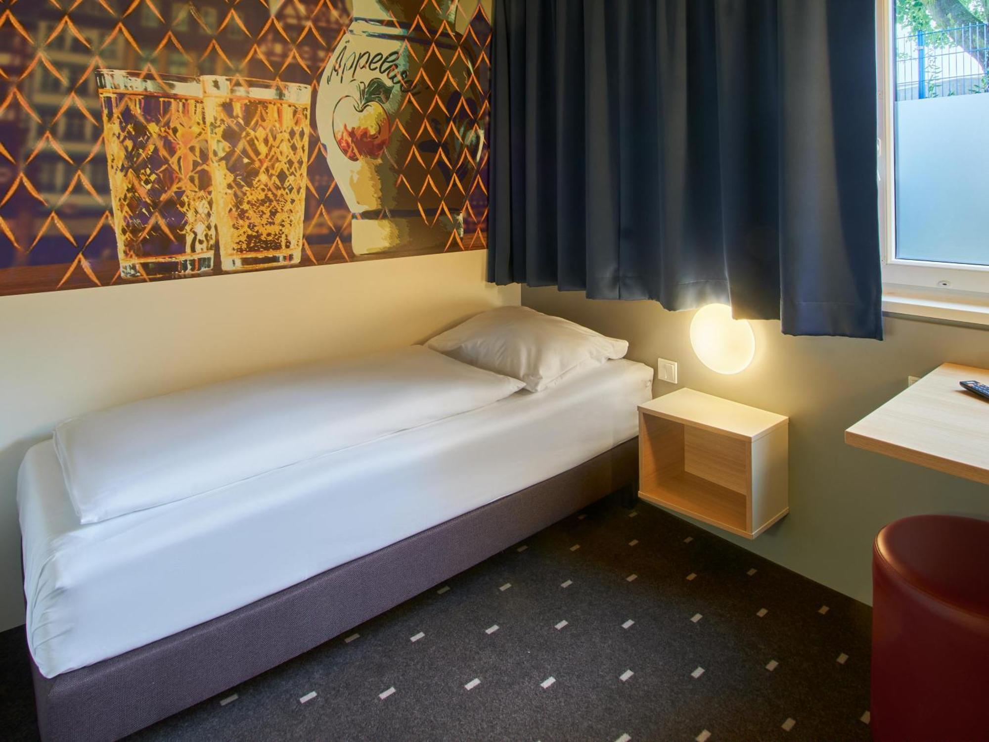 B&B Hotel Frankfurt-Nord Франкфурт на Майн Екстериор снимка